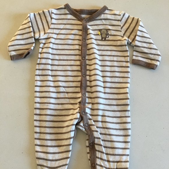 Monkeys! Four Sleep and Play outfits (3 & 6 mos) - Picture 7 of 11